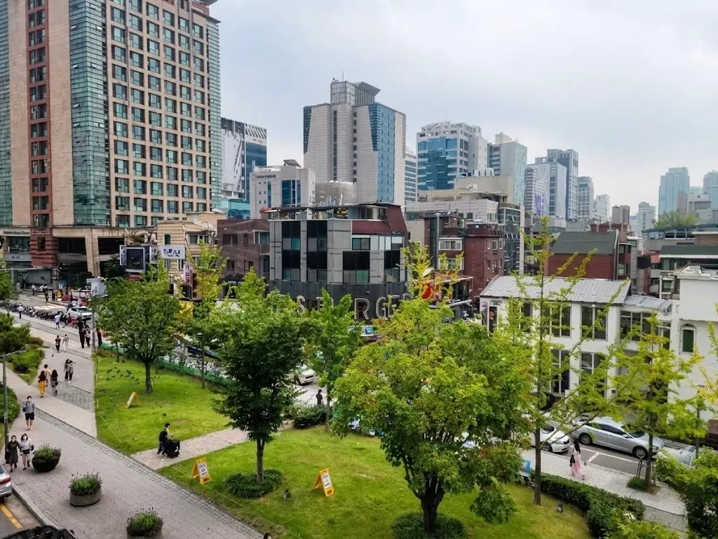 Living in Mapo-gu: A Foreigner's Neighborhood Guide (2026)